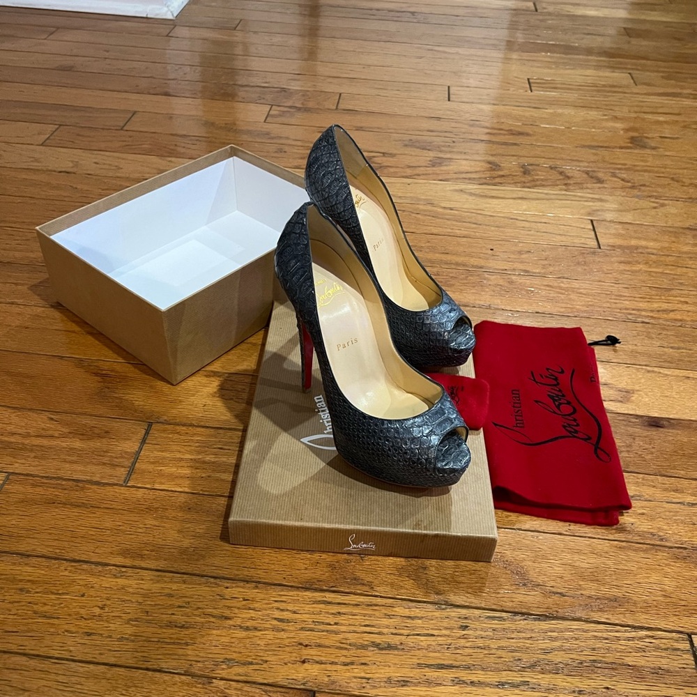 Christian Louboutin Gray Snakeskin Peep-Toe Heels with Iconic Red Sole